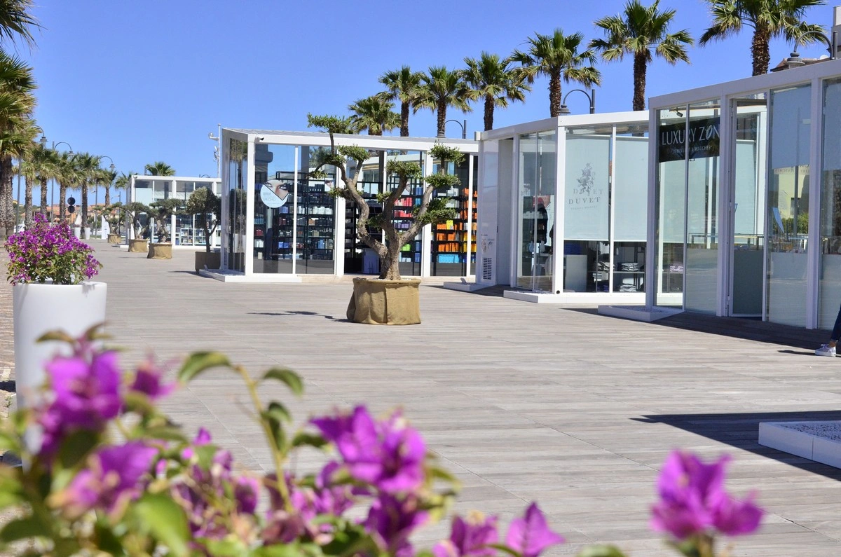 Home Residence Moresca
